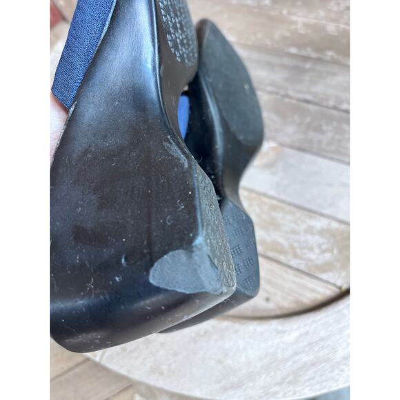 Italian Shoemakers Slip on Sandal - Blue size 7.5 - Picture 6 of 6